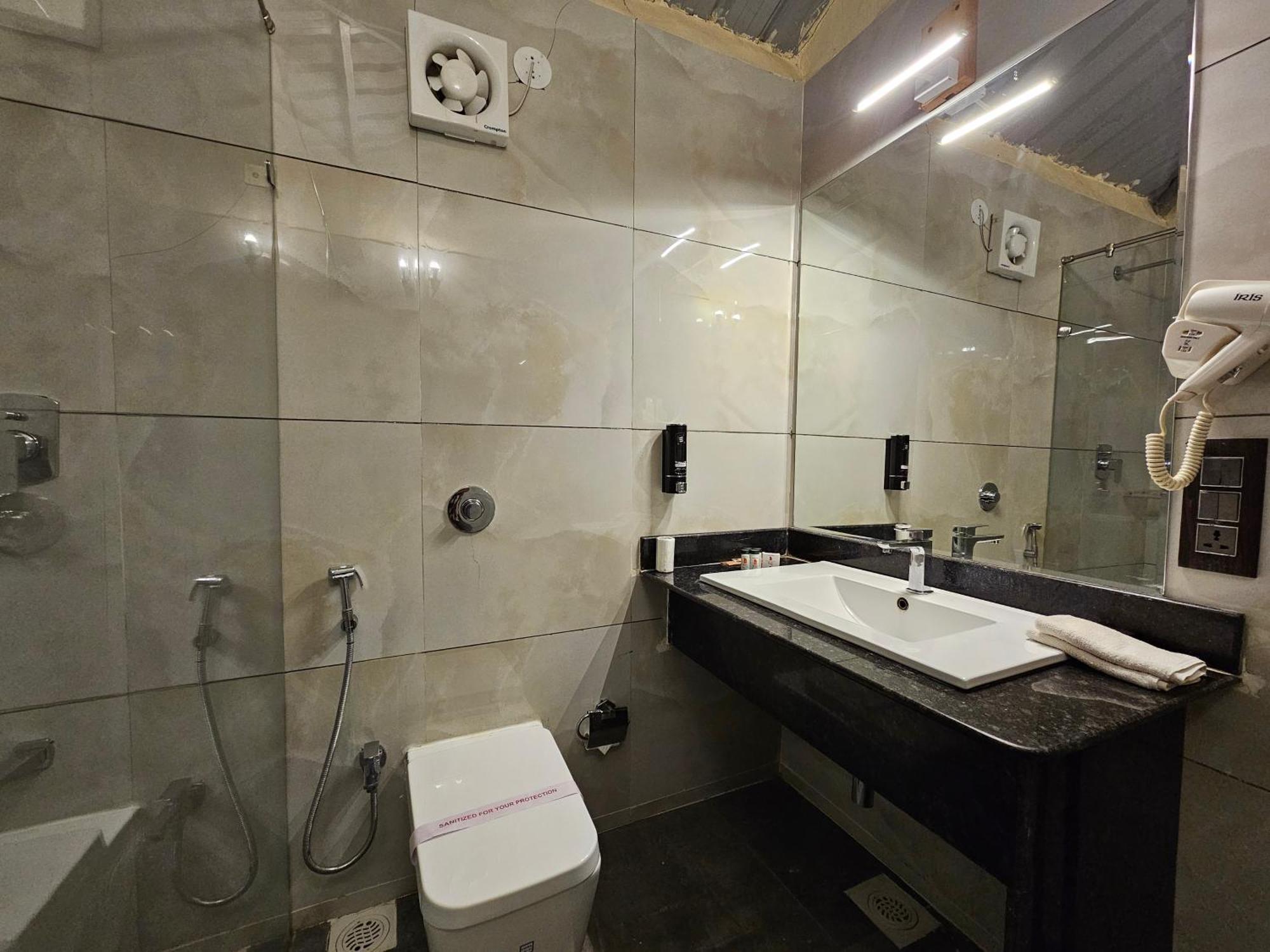 فندق Gir Lion Safari Camp By Trulyy, Sasan Gir Sodaori المظهر الخارجي الصورة